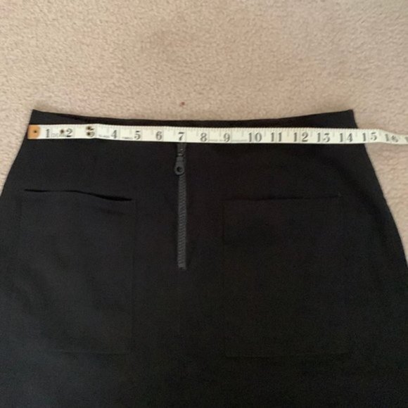 Black Skirt Holt Renfrew - Picture 6 of 7